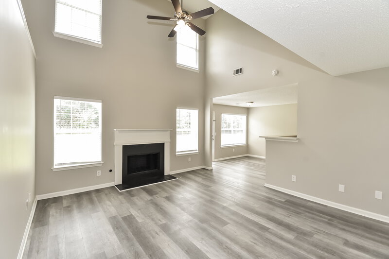 2,475/Mo, 1726 Byrom Pkwy Jonesboro, GA 30296 Living Room View