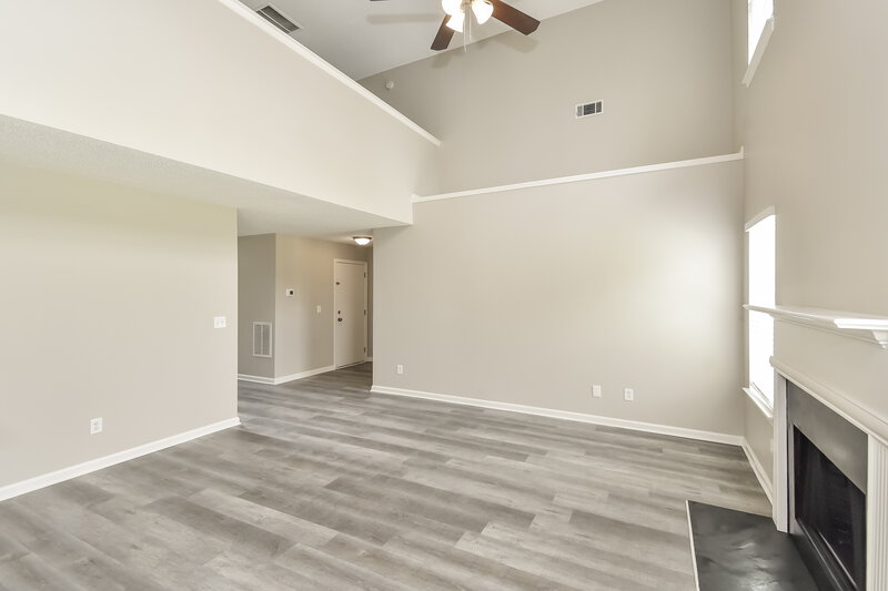 2,475/Mo, 1726 Byrom Pkwy Jonesboro, GA 30296 Living Room View 2