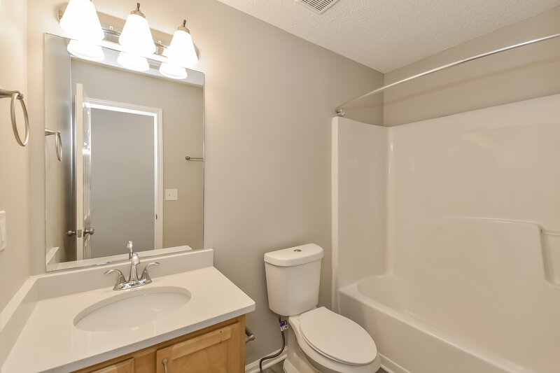 2,475/Mo, 1726 Byrom Pkwy Jonesboro, GA 30296 Bathroom View 2