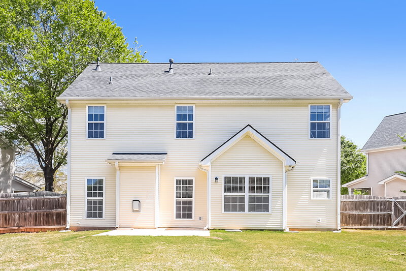 3,130/Mo, 44 Palladio Way Newnan, GA 30263 Rear View