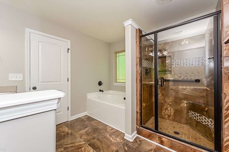 0/Mo, 166 Pristine Dr Locust Grove, GA 30248 Bathroom View