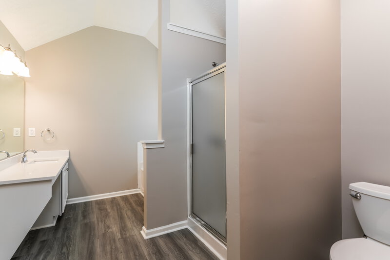 2,415/Mo, 125 Heaton Place Trl Covington, GA 30016 Main Bathroom View