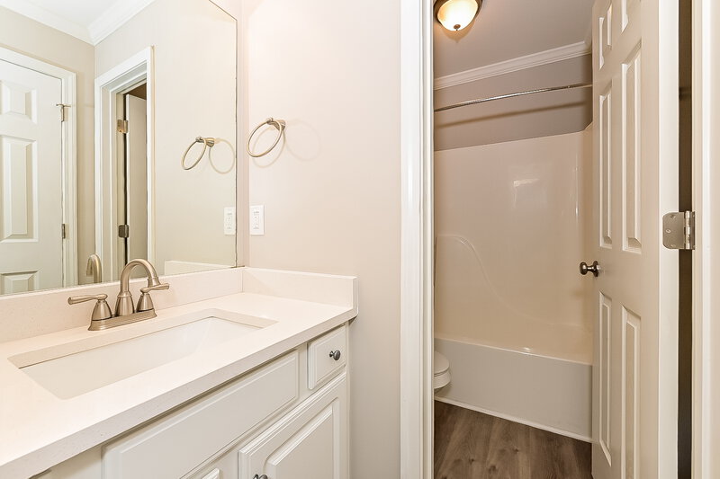 3,550/Mo, 2730 Tell Place Way SW Atlanta, GA 30331 Bathroom View 2