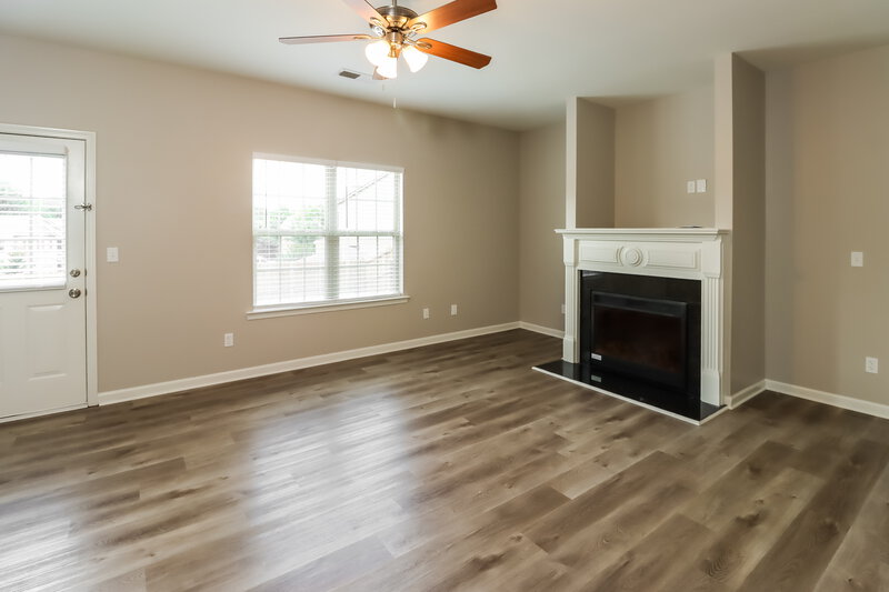 2,280/Mo, 236 Swem Ct McDonough, GA 30253 Living Room View