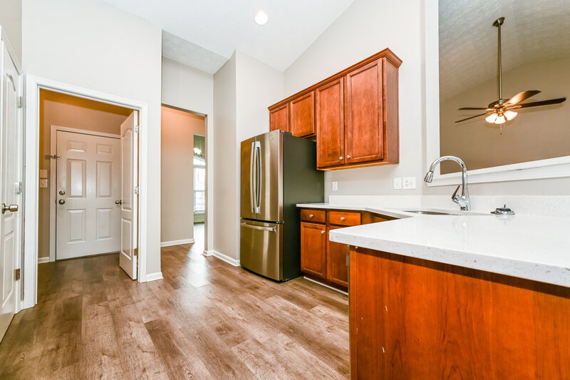 2,135/Mo, 9025 Aldbury Dr Locust Grove, GA 30248 Kitchen View 2