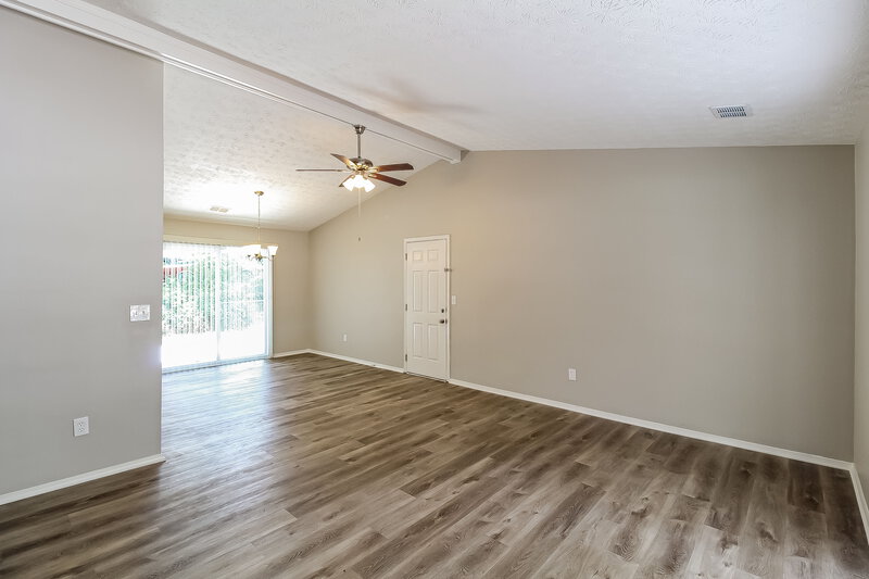 2,030/Mo, 1895 Petite Ln Lithonia, GA 30058 Living Room View