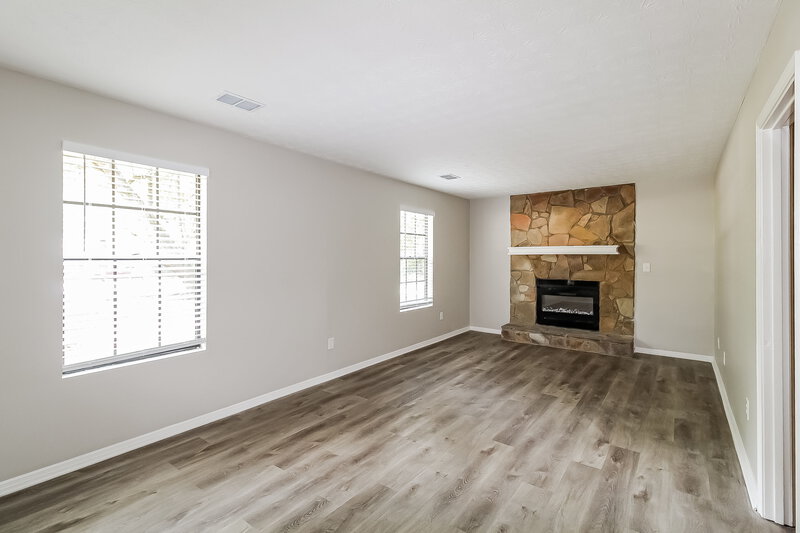 2,030/Mo, 1895 Petite Ln Lithonia, GA 30058 Living Room View 3