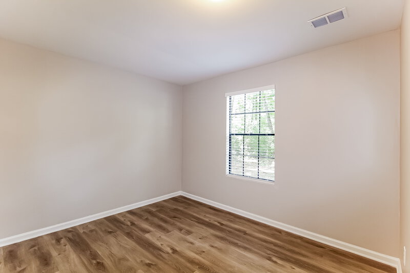 2,030/Mo, 1895 Petite Ln Lithonia, GA 30058 Bedroom View 3
