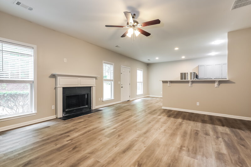 2,315/Mo, 4358 Savannah Dr Atlanta, GA 30349 Living Room View