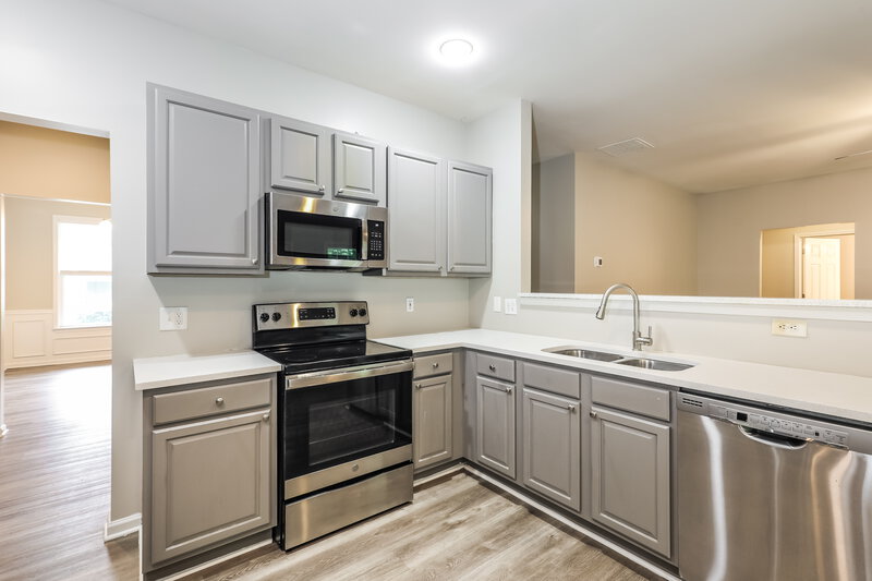 2,315/Mo, 4358 Savannah Dr Atlanta, GA 30349 Kitchen View