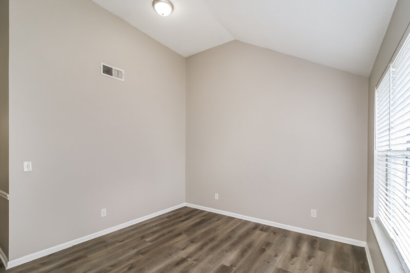 2,440/Mo, 2915 Russ Ln Lithonia, GA 30058 Living Room View 2