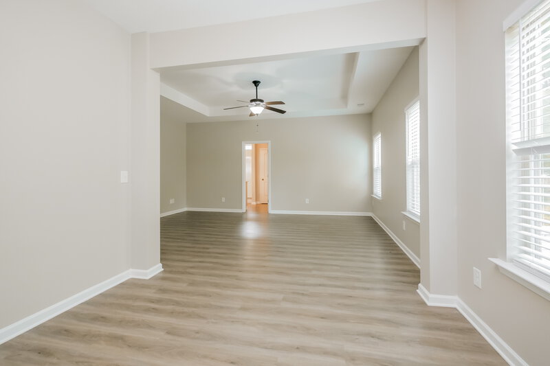 2,495/Mo, 136 Camellia Way Dallas, GA 30132 Main Bedroom View