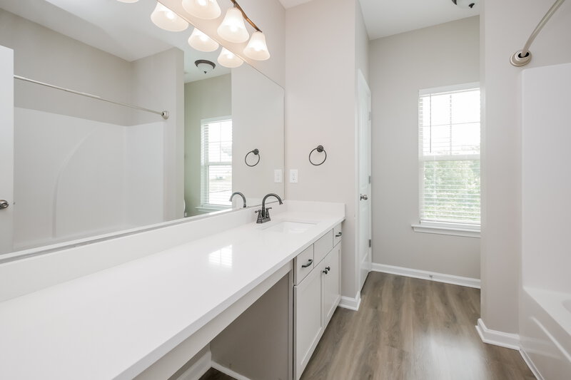 2,495/Mo, 136 Camellia Way Dallas, GA 30132 Bathroom View