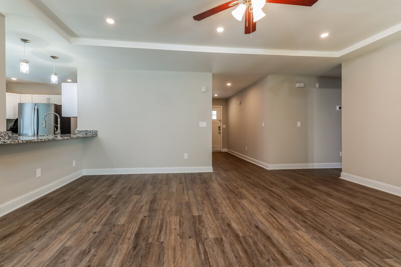 2,730/Mo, 776 Pepperwood Trl Stone Mountain, GA 30087 Living Room View 2