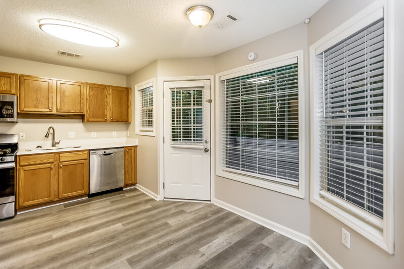 1,875/Mo, 404 Wood Chase Ln Canton, GA 30114 Kitchen View