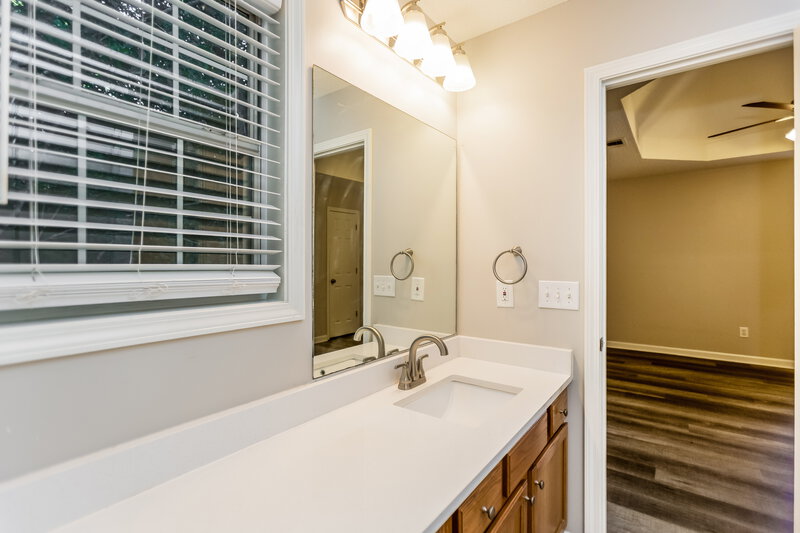 1,875/Mo, 404 Wood Chase Ln Canton, GA 30114 Main Bathroom View 2