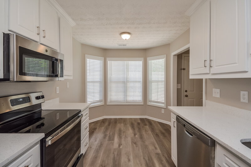 2,095/Mo, 70 Camerons Ter Covington, GA 30016 Kitchen View