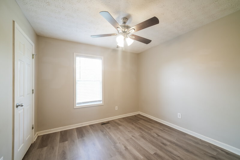 1,990/Mo, 124 S Winds Dr Villa Rica, GA 30180 Bedroom View 2
