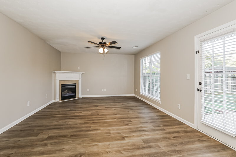 2,990/Mo, 766 Patriots Point St Locust Grove, GA 30248 Living Room View