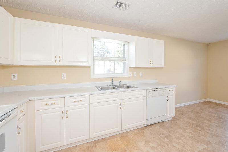 1,755/Mo, 3463 Summit Creek Ln Loganville, GA 30052 Kitchen View 2