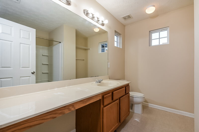 3,010/Mo, 239 Hiawassee Dr Woodstock, GA 30188 Main Bathroom View