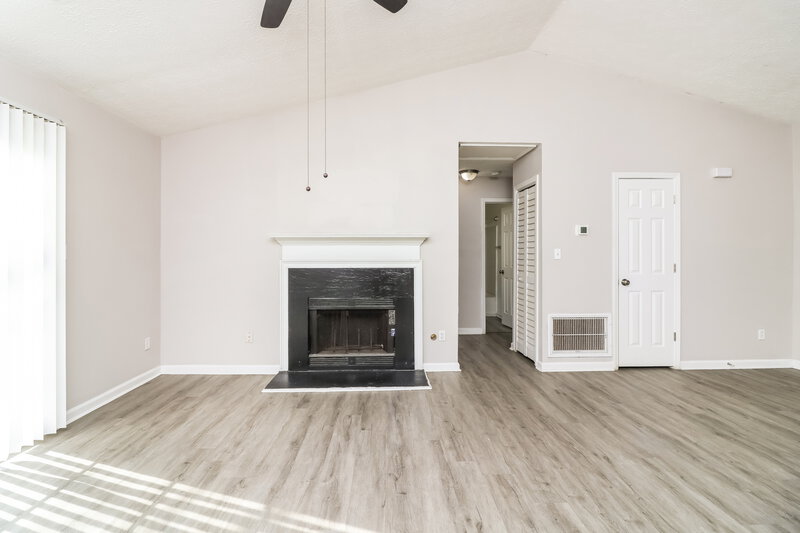 1,805/Mo, 873 Revena Ln Austell, GA 30168 Living Room View 4