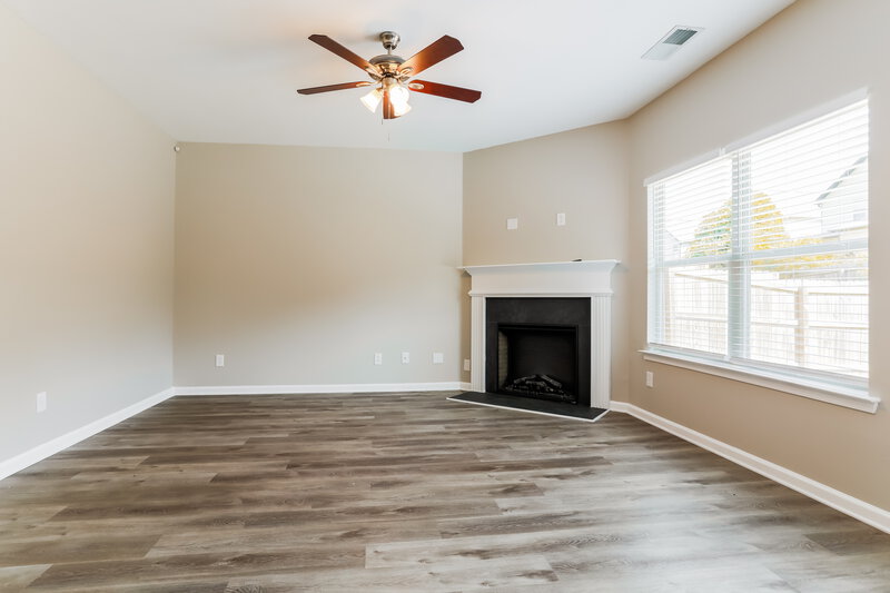 3,310/Mo, 987 Grenier Ter Lawrenceville, GA 30045 Living Room View 2