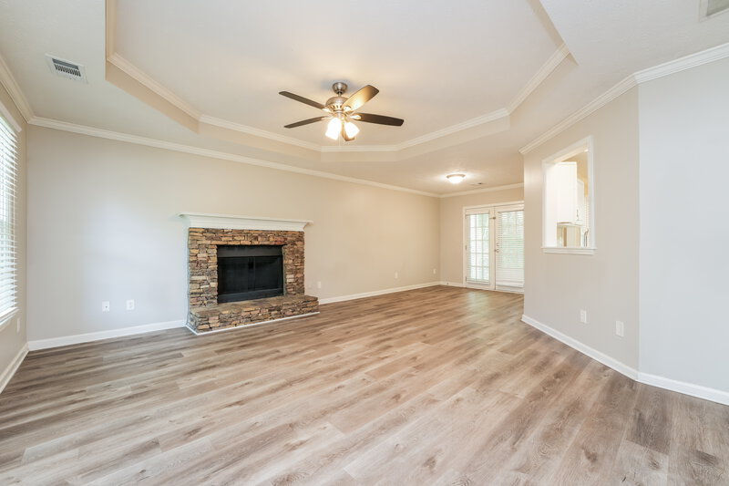 2,000/Mo, 3580 Traddsprings Way Snellville, GA 30039 Living Room View