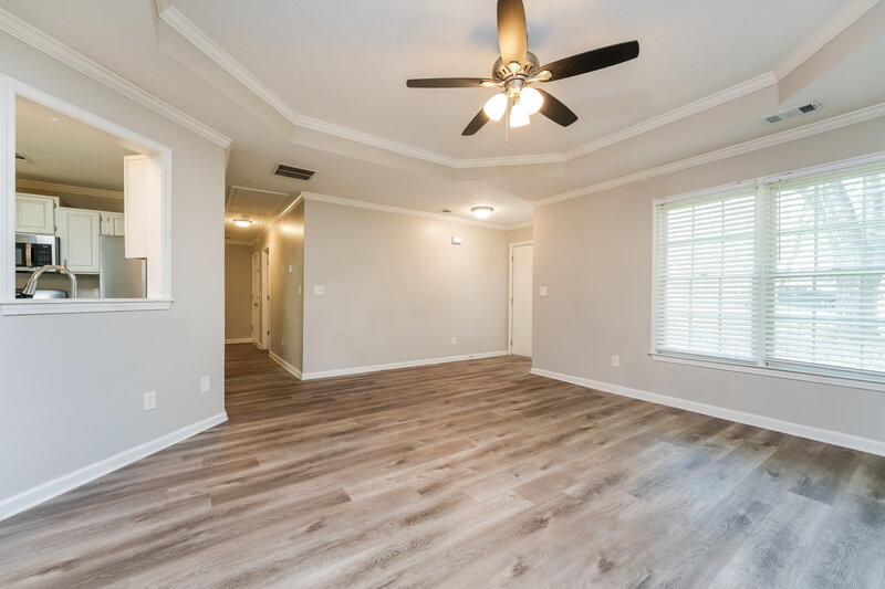 2,000/Mo, 3580 Traddsprings Way Snellville, GA 30039 Living Room View 2