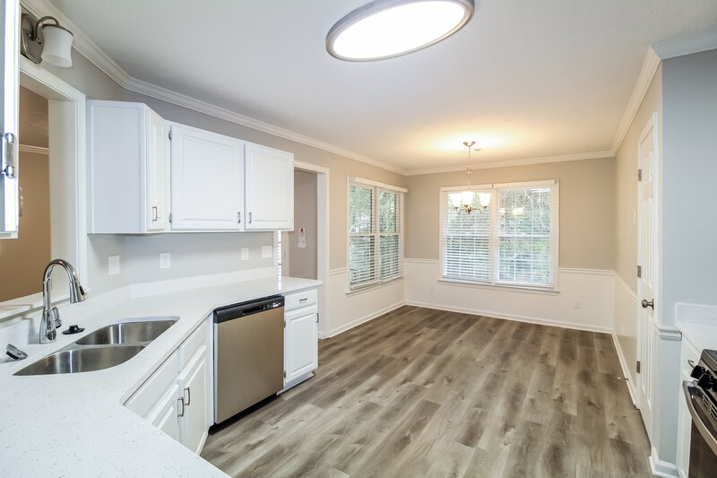 2,770/Mo, 3580 Traddsprings Way Snellville, GA 30039 Kitchen View