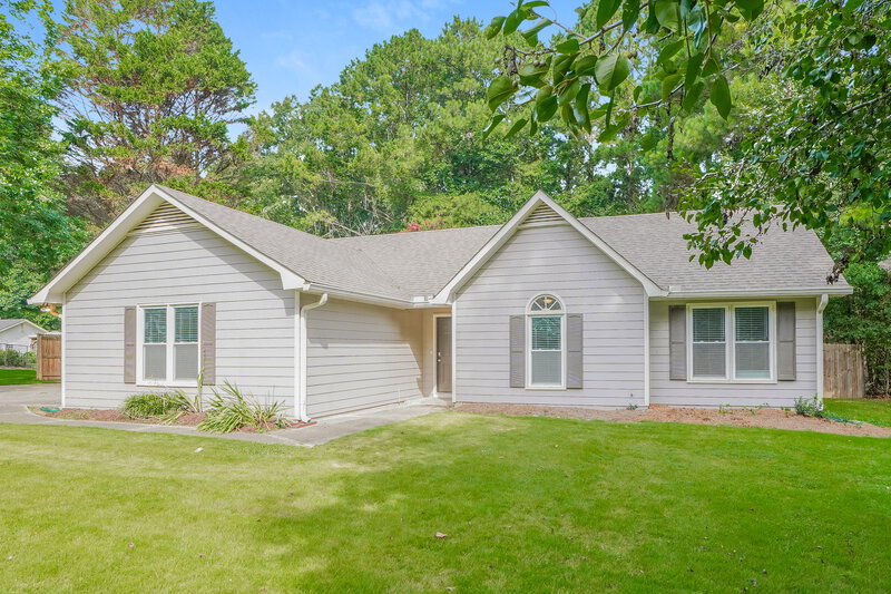 1,890/Mo, 35 Riverside Ct Hampton, GA 30228 Front View