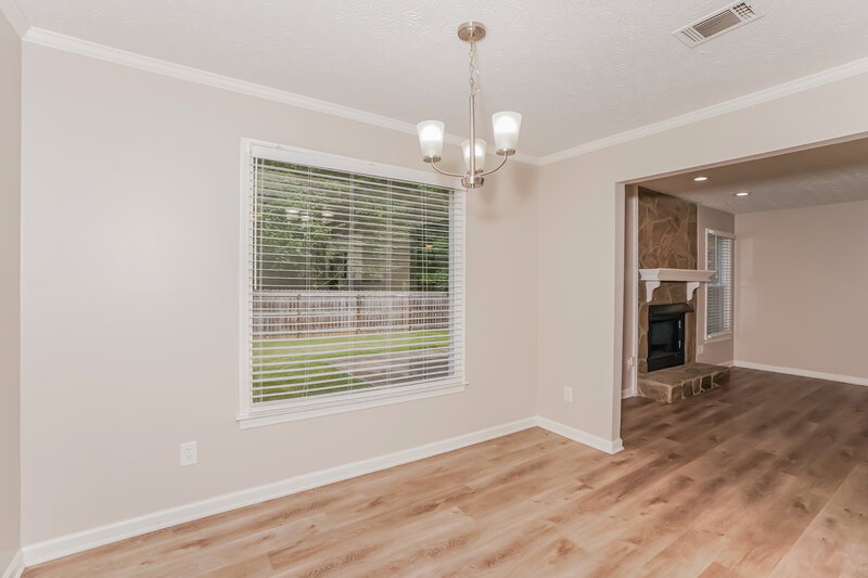 1,890/Mo, 35 Riverside Ct Hampton, GA 30228 Dining Room View