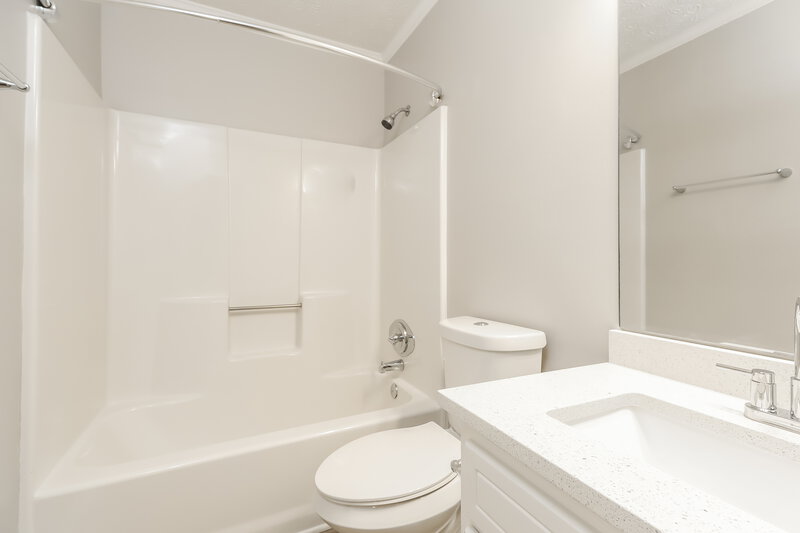 3,030/Mo, 35 Riverside Ct Hampton, GA 30228 Bathroom View