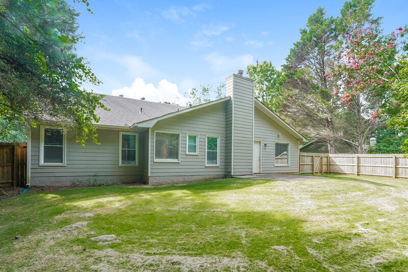 1,890/Mo, 35 Riverside Ct Hampton, GA 30228 Rear View 2