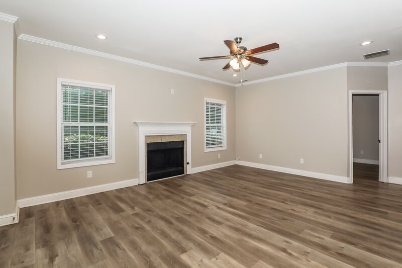 2,535/Mo, 12390 Muir Field Ct Fayetteville, GA 30215 Living Room View