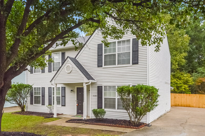 1,820/Mo, 5490 NORTHCUT Drive Atlanta, GA 30349 External View