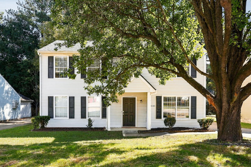 1,980/Mo, 5490 NORTHCUT Drive Atlanta, GA 30349 External View