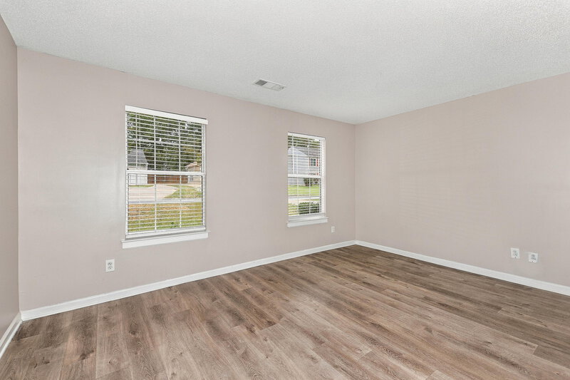 1,980/Mo, 5490 NORTHCUT Drive Atlanta, GA 30349 Living Room View