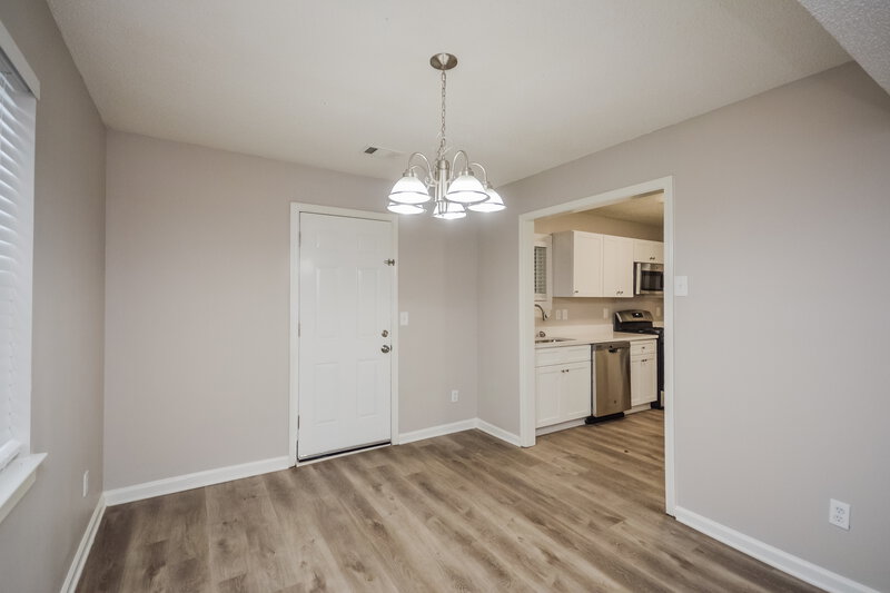 1,820/Mo, 5490 NORTHCUT Drive Atlanta, GA 30349 Dining Room View