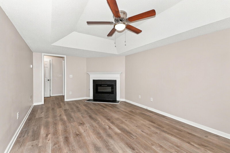 1,980/Mo, 5490 NORTHCUT Drive Atlanta, GA 30349 Family Room View