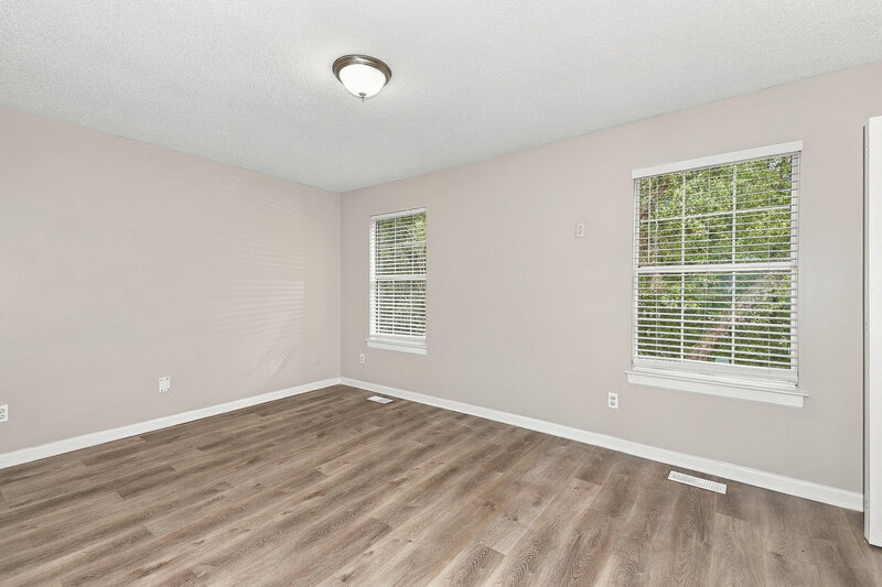 1,980/Mo, 5490 NORTHCUT Drive Atlanta, GA 30349 Bedroom View 3