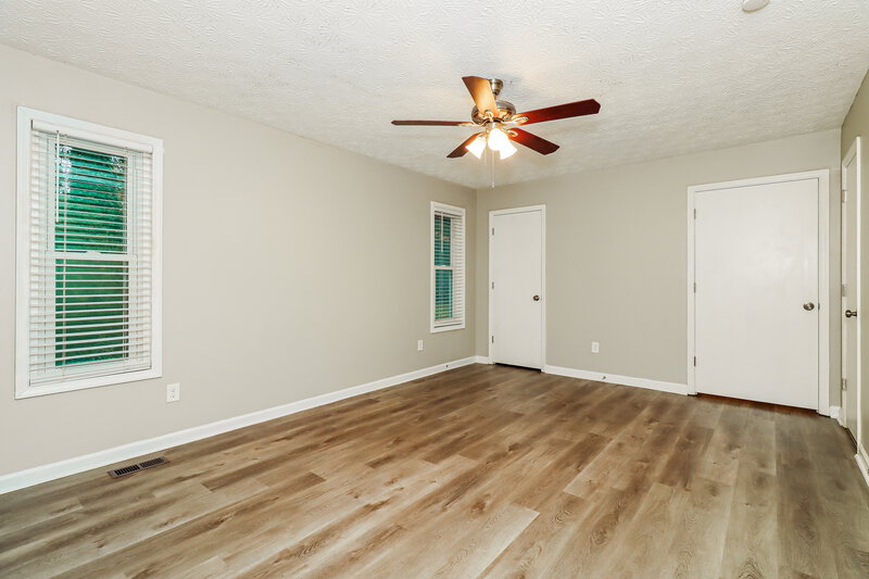 1,855/Mo, 1013 Summer Place NW Acworth, GA 30102 Main Bedroom View