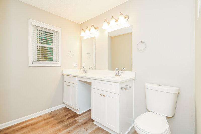 1,855/Mo, 1013 Summer Place NW Acworth, GA 30102 Main Bathroom View 2