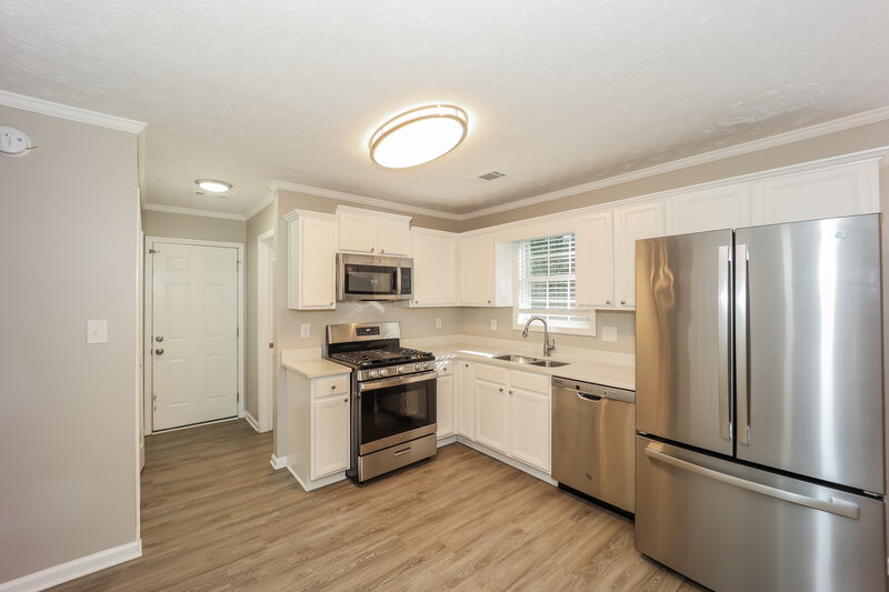 2,570/Mo, 110 Park Place Ct Fayetteville, GA 30215 Kitchen View