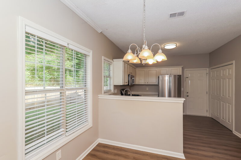 2,350/Mo, 1609 Blossom Dr Atlanta, GA 30349 Breakfast Nook View