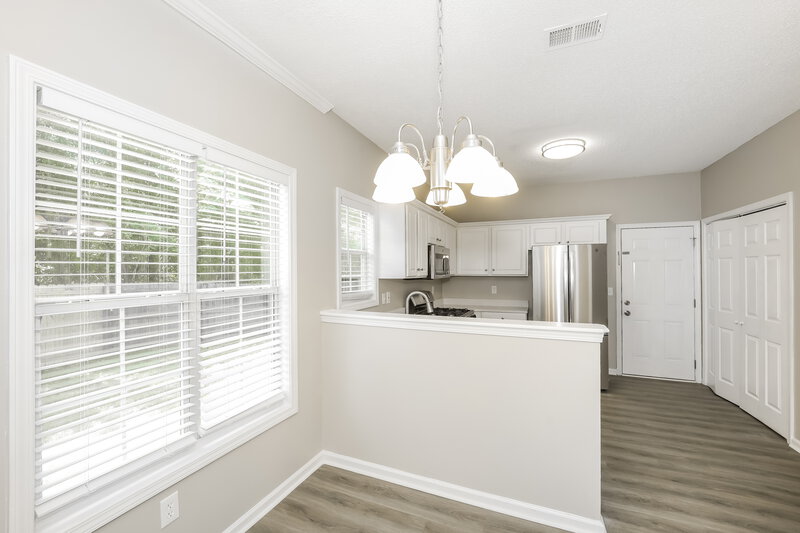 3,120/Mo, 1609 Blossom Dr Atlanta, GA 30349 Breakfast Nook View