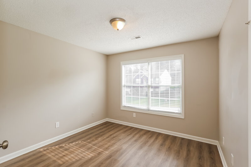 2,350/Mo, 1609 Blossom Dr Atlanta, GA 30349 Bedroom View 2