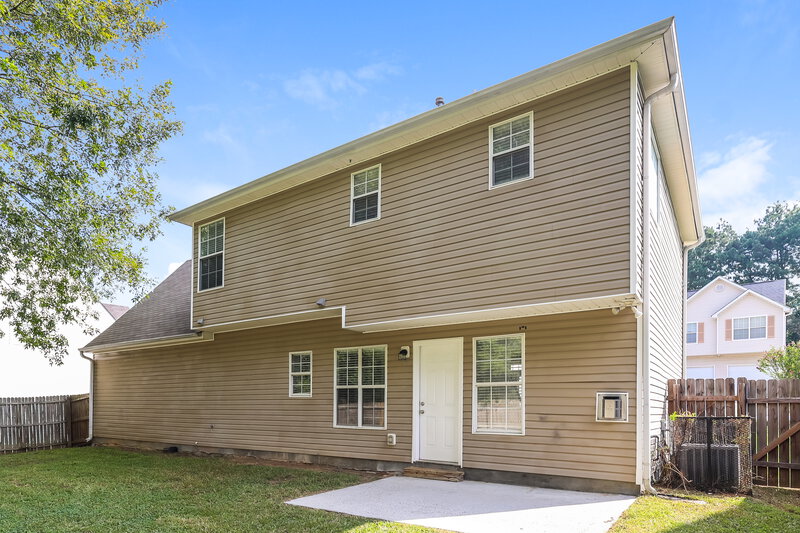 2,350/Mo, 1609 Blossom Dr Atlanta, GA 30349 Rear View