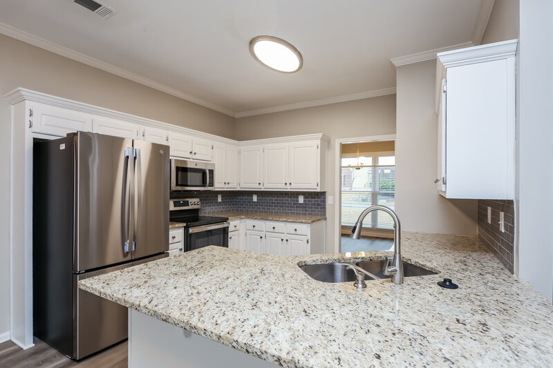 2,425/Mo, 1095 Sunny Field Ct Lawrenceville, GA 30043 Kitchen View