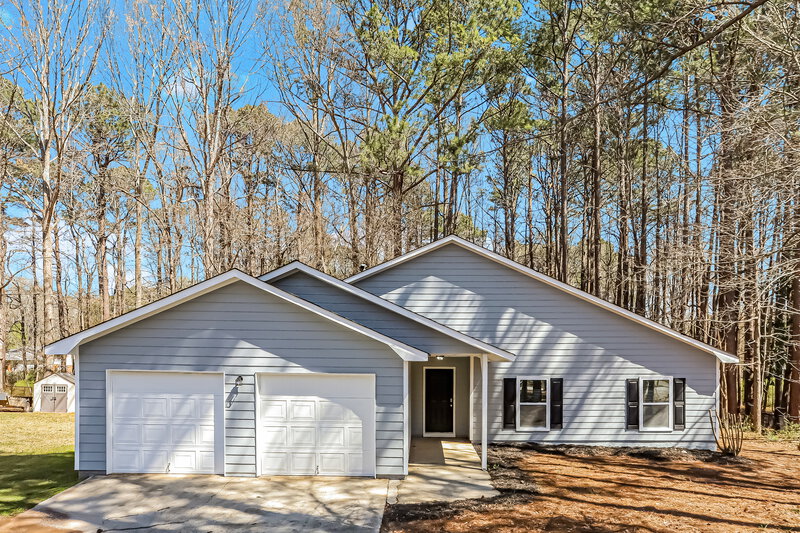 3 Bedroom House – 8392 Red Cedar Way, Riverdale, GA 30274